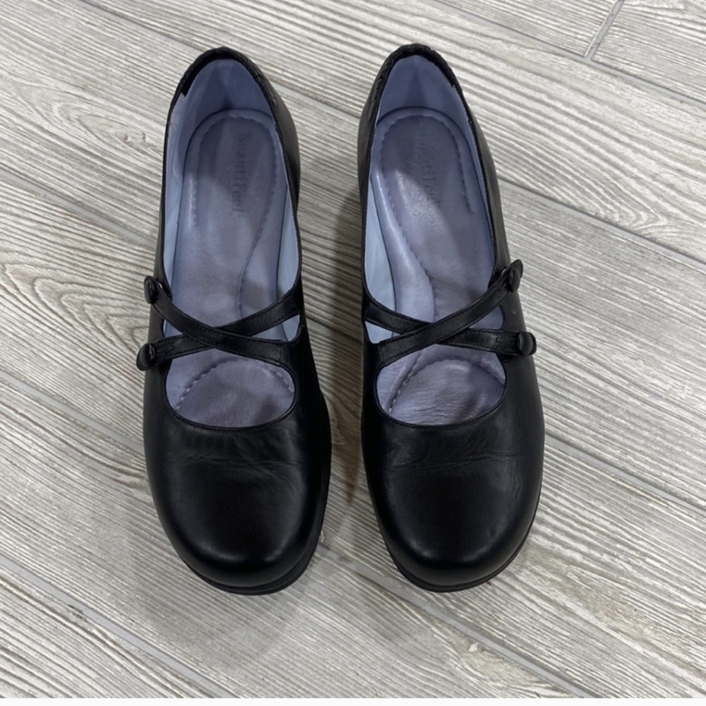 Black Mary Jane's Size 9